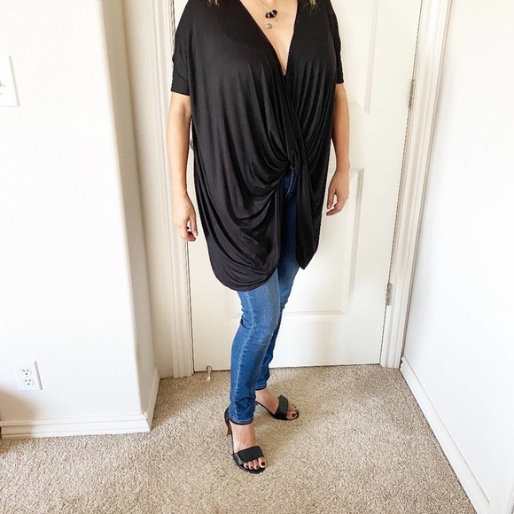 Luxe Draped Relaxed Oversized Short Sleeve Tunic Black Size Small - Picture 2 of 8